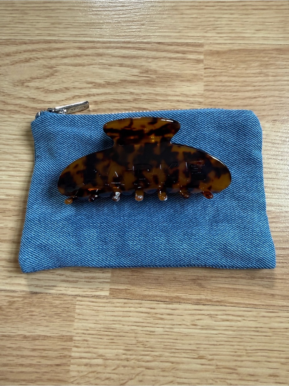 PARKE Claw Clip in Dark Tortoise Brand new with pouch